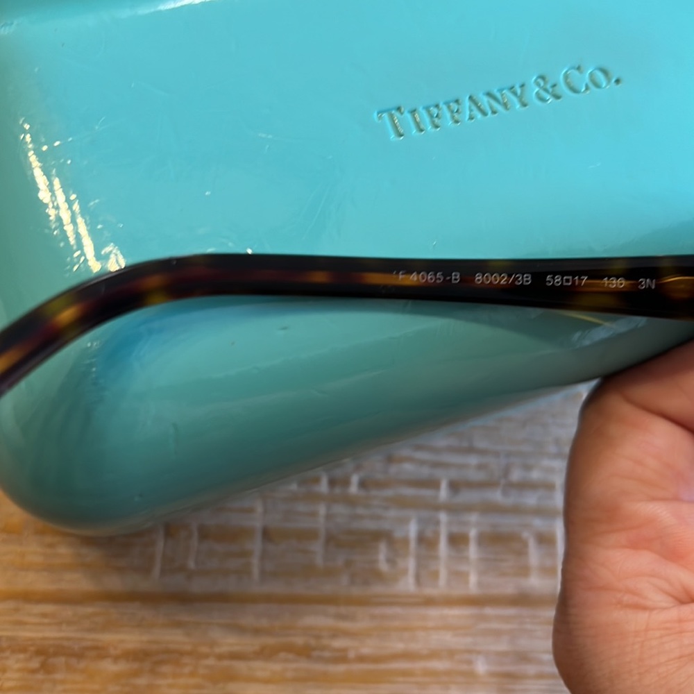 Women’s Tiffany & Co. cat eye sunglasses - Picture 3 of 11
